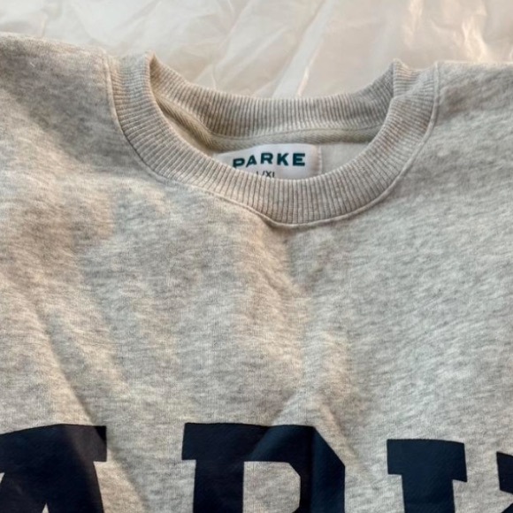 PARKE Classic Gray Crewneck Sweatshirt - Picture 4 of 8
